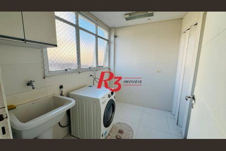 57_photo/94ce03aecd.7cc5f6eb30674ee3-ATLAS-d142260a-6d45-45ab-8ec1-99a802ebc885.jpg de casa para alugar com 3 quartos, 300m² em Macuco, Santos