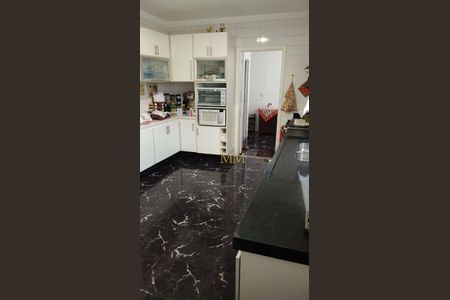 6_photo/94ce03aecd.7f45fe2814a32fcf-ATLAS-b1500351-6a50-4131-b4ab-b468c2a2f313.jpg de casa à venda com 3 quartos, 250m² em Embaré, Santos