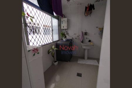 7_photo/94ce03aee3.e3da74daae84817a-ATLAS-3a3ee79a-9a5e-4c50-bd44-ee643772582c.jpg de casa à venda com 3 quartos, 135m² em Embaré, Santos