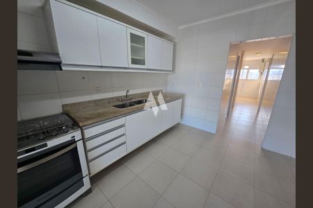 26_photo/94ce03aee5.e6f02a1e96aef2b1-ATLAS-4ab41eb3-4f4c-4a1f-9c3a-8cb1f3a61ddd.jpg de apartamento à venda com 4 quartos, 204m² em Embaré, Santos