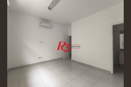 13_photo/94ce03aef7.1cf36469cc62d903-ATLAS-c6e1db02-54e0-44dc-8648-1a8615b9e2b2.jpg de casa para alugar com 3 quartos, 190m² em Embaré, Santos