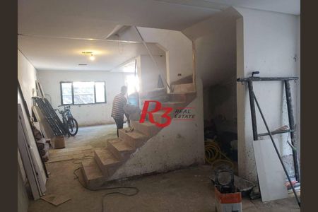 9_photo/94ce03aef7.aa3f54dcddd2e04f-ATLAS-354cdeeb-2f18-48c1-ba75-880953ad62b9.jpg de casa à venda com 3 quartos, 200m² em Embaré, Santos