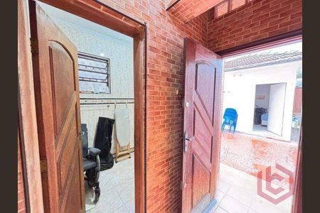 27_photo/94ce03af3b.7dc29441a77b793f-ATLAS-5bafccff-2a78-4b41-8541-a22fb70ed9c5.jpg de casa à venda com 3 quartos, 225m² em Macuco, Santos