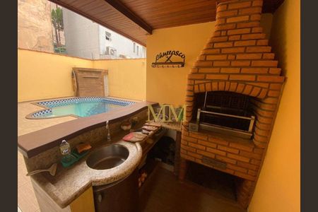 2_photo/94ce03af45.2d782e9ced6b4695-ATLAS-77cac596-e9fa-4c9d-8feb-9680e842d183.jpg de casa à venda com 3 quartos, 250m² em Boqueirão, Santos