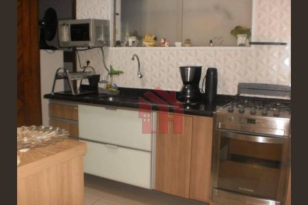 12_photo/94ce03b13d.f2a51510bd64a0e2-ATLAS-98d96afa-4e02-44ab-b690-5981c2e845a8.jpg de casa à venda com 3 quartos, 110m² em Macuco, Santos