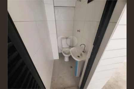 8_photo/94ce03b15b.588d4a7fb74764b6-ATLAS-43ffeb4c-7103-44c2-8ad5-a6a032bd2783.jpg de casa à venda com 2 quartos, 94m² em Macuco, Santos