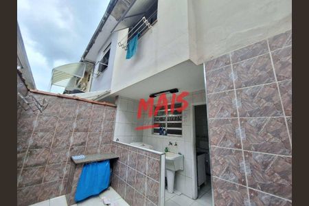 12_photo/94ce03b179.ae3d86bef28e162d-ATLAS-1c5e66f2-8a67-4470-8702-a3c45ff47cd3.jpg de casa à venda com 2 quartos, 65m² em Macuco, Santos