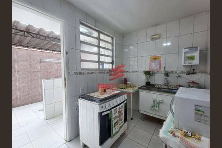 8_photo/94ce03b179.ae3d86bef28e162d-ATLAS-9c6e608f-7eb8-4a13-9085-43fc374a8c65.jpg de casa à venda com 2 quartos, 109m² em Macuco, Santos