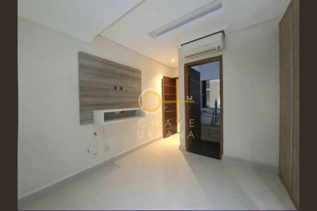 23_photo/94ce03b209.e88dce23af4f3508-ATLAS-9202ecc0-8213-4179-a936-4c7bdc4657e8.jpg de casa à venda com 3 quartos, 183m² em Embaré, Santos