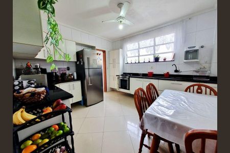 6_photo/94ce03b23b.b8c7dc117afad151-ATLAS-23da5695-45a7-42f9-8d52-33bdd17536ad.jpg de apartamento à venda com 3 quartos, 152m² em Embaré, Santos