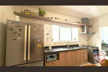 1_photo/94ce03b23d.6721d330cc8d7611-ATLAS-12d48434-fa05-4692-9dde-c50e1de59ea3.jpg de casa à venda com 3 quartos, 201m² em Embaré, Santos