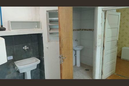 2_photo/94ce03b25d.d84ff4c32e7466b6-ATLAS-1d5edc79-4d3b-4ba7-947a-5a9f5e94bcbb.jpg de casa à venda com 2 quartos, 90m² em Embaré, Santos