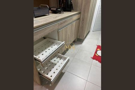 7_photo/94ce03b285.0142f32344052e00-ATLAS-b1f6ea7b-d2bf-4e4e-966f-ea33acf57d02.jpg de apartamento à venda com 2 quartos, 72m² em Embaré, Santos