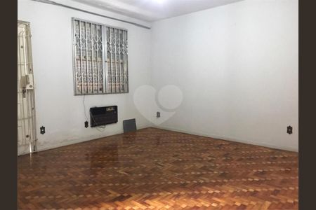 9_photo/94ce03b31f.b760bf5d8bb46efe-ATLAS-332083ee-cde8-4843-929e-7a9e49defe1e.jpg de casa à venda com 3 quartos, 218m² em Embaré, Santos