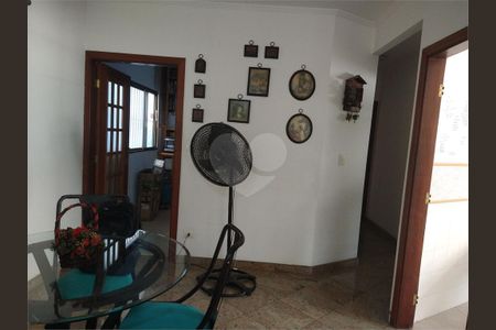 12_photo/94ce03b33b.64ac2371dd04f17e-ATLAS-8e8a7da7-0863-4663-9cd0-a64f7d51d537.jpg de casa à venda com 4 quartos, 171m² em Embaré, Santos