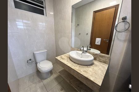 23_photo/94ce03b45b.7bdcca60c881335f-ATLAS-b05948c4-e8ab-452e-adca-4f38502b1de2.jpg de casa à venda com 4 quartos, 150m² em Macuco, Santos