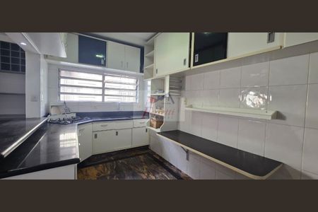 9_photo/94ce03b5bd.821bca6a381fcd78-ATLAS-50918f65-7d6b-4a90-b48b-97c2492ca6f3.jpg de casa à venda com 3 quartos, 139m² em Estuário, Santos