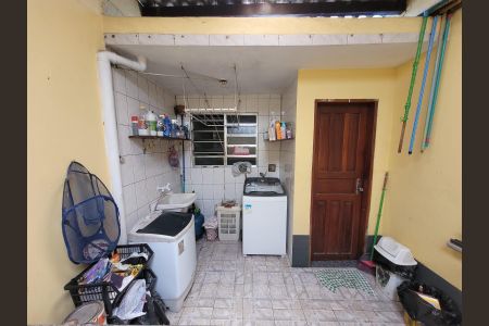 37_photo/94ce03bc9d.9612c2c0390caf5f-ATLAS-b41950c9-ddb9-4e9a-9481-d577aa3b2b99.jpg de casa à venda com 0 quarto, 80m² em Macuco, Santos