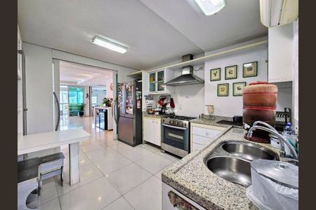 5_photo/94ce03c041.e73844e4477adbd2-ATLAS-6e8a592b-eff5-4db2-88c1-592def2ca962.jpg de apartamento à venda com 3 quartos, 200m² em Sítio Paecara (Vicente de Carvalho), Guarujá