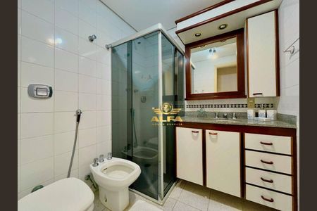 2_photo/94ce03d5a1.a8f9c947fa8d76ff-ATLAS-157f3e50-7205-46bc-b132-2128f6d33cd8.jpg de apartamento à venda com 3 quartos, 173m² em Rec. do Tortuga, Guarujá