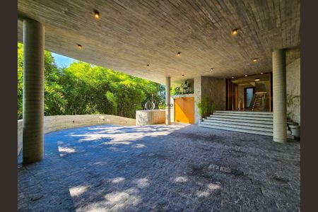 8_photo/94ce03d8a1.6721d330cc8d7611-ATLAS-6fdeb8fe-13f8-4cdb-a417-39d5900f44c7.jpg de casa de condomínio à venda com 4 quartos, 620m² em Sítio Paecara (Vicente de Carvalho), Guarujá