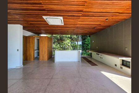 14_photo/94ce03d8a1.6721d330cc8d7611-ATLAS-e0a7593a-a97b-4413-a945-3542342cfdb5.jpg de casa de condomínio à venda com 4 quartos, 620m² em Sítio Paecara (Vicente de Carvalho), Guarujá