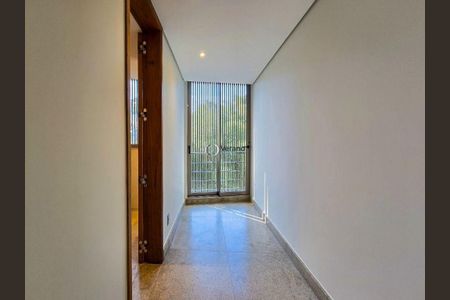 38_photo/94ce03d8a1.6721d330cc8d7611-ATLAS-fef5b676-a79c-444f-a37b-00b36a5d7003.jpg de casa de condomínio à venda com 4 quartos, 620m² em Sítio Paecara (Vicente de Carvalho), Guarujá