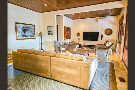 12_photo/94ce03d8a1.eb4747a7722cd593-ATLAS-853ff9ad-8e91-4e10-ad19-1b9c4cd97e55.jpg de casa à venda com 6 quartos, 300m² em Sítio Paecara (Vicente de Carvalho), Guarujá