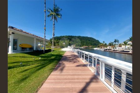 12_photo/94ce03d8a3.70d34e1d457a0501-ATLAS-282e4a5b-b22c-4f3f-ac69-6834f92e4da7.jpg de casa à venda com 4 quartos, 800m² em Sítio Paecara (Vicente de Carvalho), Guarujá