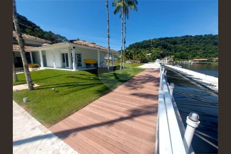 8_photo/94ce03d8a3.70d34e1d457a0501-ATLAS-38ebae73-8b35-4d9e-8bc8-34396830d043.jpg de casa à venda com 4 quartos, 800m² em Sítio Paecara (Vicente de Carvalho), Guarujá