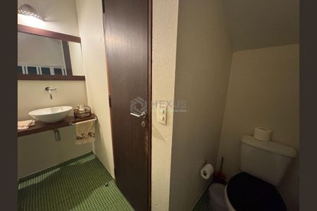 12_photo/94ce03d8b9.b37fb779aadef412-ATLAS-2e47a9a6-aa73-4a9d-bf7f-431cc64e5890.jpg de casa à venda com 5 quartos, 320m² em Sítio Paecara (Vicente de Carvalho), Guarujá