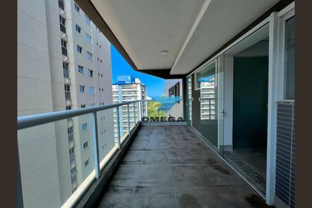 2_photo/94ce03e1b3.ecb9d887caf1dd21-ATLAS-809fdcad-e8c4-4d84-a345-9e77972eaa6b.jpg de apartamento à venda com 3 quartos, 145m² em Jardim Progresso, Guarujá