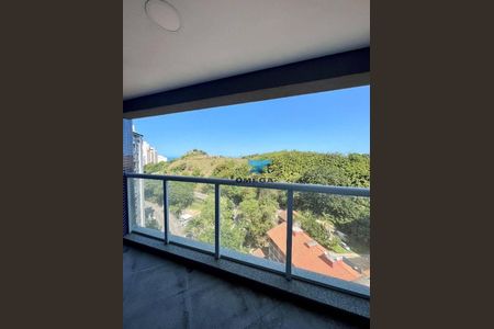 8_photo/94ce03e1b3.ecb9d887caf1dd21-ATLAS-e8d70ef5-9d93-469a-b410-149beadd96d7.jpg de apartamento à venda com 3 quartos, 145m² em Jardim Progresso, Guarujá