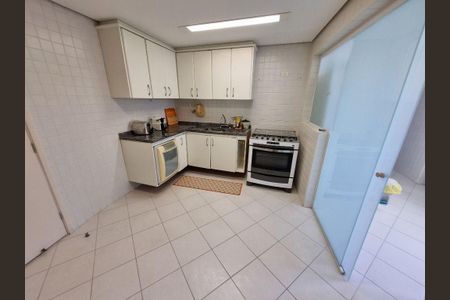 11_photo/94ce03ea65.d3288eac282780d6-ATLAS-822c126a-b19d-406e-9db6-0c2d7243dbc8.jpg de apartamento para alugar com 3 quartos, 184m² em Itapema, Guarujá