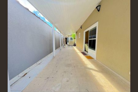 5_photo/94ce03ec59.1061d8d006d8df0d-ATLAS-9e144aba-3511-46a6-b005-4d4ec7fb36a6.jpg de casa à venda com 3 quartos, 170m² em Jardim Cunhambebe (Vicente de Carvalho), Guarujá