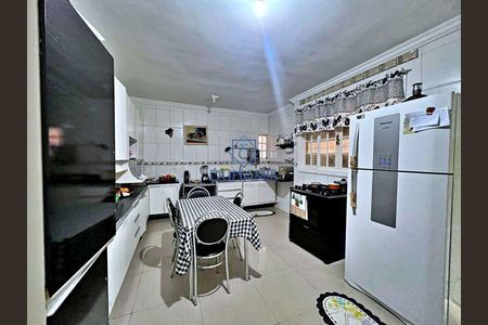 9_photo/94ce03ec79.e1d2c46bde3eb79c-ATLAS-3dc89c22-c1d7-4f60-9b9e-0601444adb55.jpg de casa à venda com 2 quartos, 100m² em Jardim Santa Maria, Guarujá