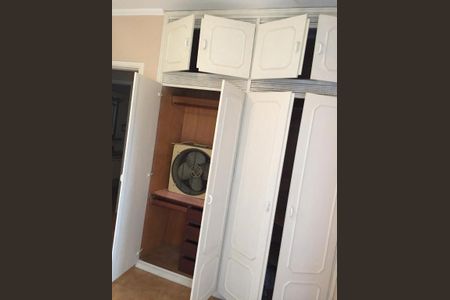 4_photo/94ce03eed7.ceff8192393c33de-ATLAS-2573f7f1-e4eb-477f-89db-7cca3ea6d506.jpg de apartamento à venda com 2 quartos, 90m² em Vila Alice (Vicente De Carvalh, Guarujá