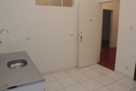 2_photo/94ce0483e3.ceff8192393c33de-ATLAS-7e3e3a2d-646e-49d8-890a-c00545a6dfbc.jpg de apartamento para alugar com 3 quartos, 38m² em Centro, Santos