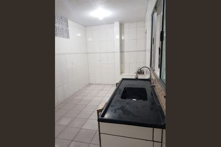 5_photo/94ce04a5e5.5564e16b2c01dcfa-ATLAS-fd19efdd-2e89-4070-9ad9-93b0a2251fce.jpg de casa à venda com 2 quartos, 76m² em Vila Progresso, Santos