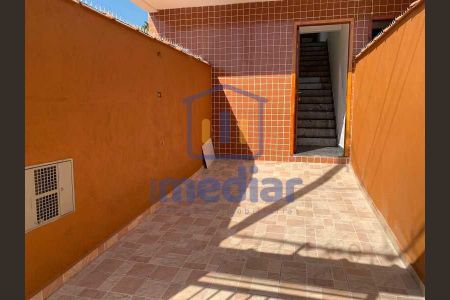 3_photo/94ce04b471.80a7f3f1b00bd23a-ATLAS-71d15627-e3de-4df7-9d61-acab1d68c550.jpg de casa à venda com 2 quartos, 72m² em Chico de Paula, Santos