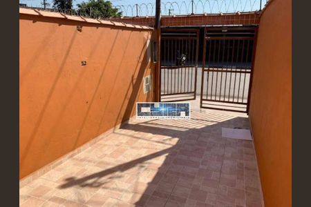 10_photo/94ce04b471.80a7f3f1b00bd23a-ATLAS-bce10658-f769-4459-842e-a771925bb3b4.jpg de casa à venda com 2 quartos, 72m² em Chico de Paula, Santos