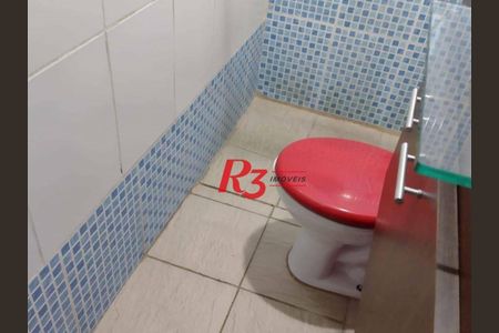 8_photo/94ce04b6d3.aef4de6394ba8e6d-ATLAS-89b69fcb-0356-4c28-afad-a945978af109.jpg de casa à venda com 2 quartos, 200m² em Chico de Paula, Santos