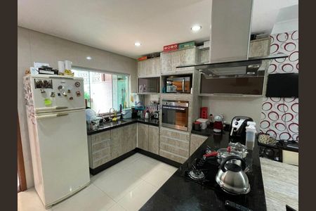 10_photo/94ce13a095.f34ea19b5153c875-ATLAS-698c63ef-5bcf-41e7-82de-216bd2eef8ed.jpg de casa à venda com 3 quartos, 250m² em Parque Rio Grande, Santo André