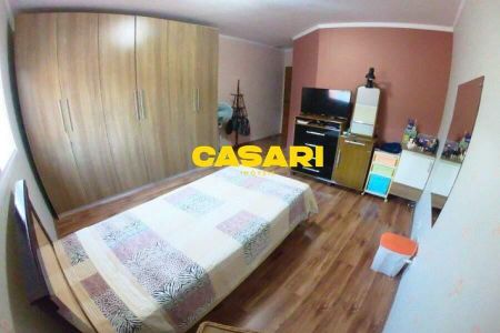 5_photo/94ce13a0b9.470e3b4ecc8ee2ef-ATLAS-6bd90240-5713-4b13-93a7-d5f820b100fe.jpg de casa à venda com 3 quartos, 250m² em Parque Rio Grande, Santo André