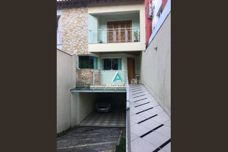 3_photo/94ce13a13d.3990c76eab0386ce-ATLAS-e76f4c83-6f57-48ef-b62b-d29aafb7d799.jpg de casa à venda com 3 quartos, 288m² em Parque Rio Grande, Santo André