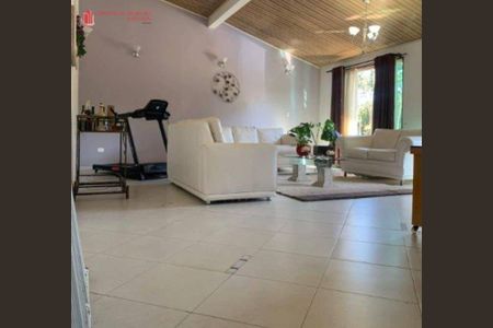 6_photo/94ce14cdd7.cc80a849dbb3670d-ATLAS-a2927d4c-821f-447b-a785-c3d2efbe4498.jpg de casa à venda com 3 quartos, 2500m² em Jardim Clube de Campo, Santo André