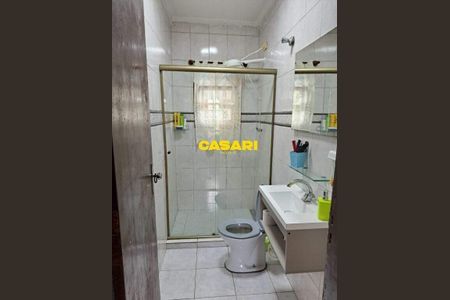 11_photo/94ce14ce69.007d8801227075bf-ATLAS-2e9abd98-e5d8-4ee6-96a2-b5c508e1d0ec.jpg de casa à venda com 4 quartos, 468m² em Jardim Clube de Campo, Santo André