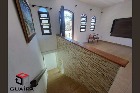 8_photo/94ce14ce7b.a64aef6598c47c00-ATLAS-041debc2-245c-4042-8755-2b2d70ebedab.jpg de casa à venda com 4 quartos, 377m² em Jardim Clube de Campo, Santo André