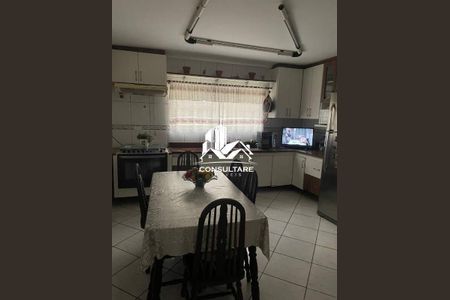 11_photo/94ce1b4263.b37fb779aadef412-ATLAS-6f3bf1d6-a83b-4b62-a2c4-fb65b5c2669e.jpg de casa à venda com 3 quartos, 285m² em Radio Clube, Santos