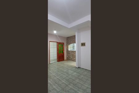 4_photo/94ce1b46d3.61df383ebc62b81a-ATLAS-e21410a1-ba7e-4b3f-8578-653954a3f9d0.jpg de casa para alugar com 3 quartos, 80m² em Bom Retiro, Santos